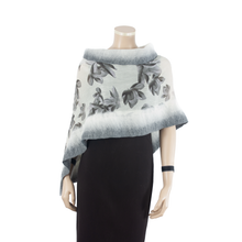 Load image into Gallery viewer, Linked grey scarf #168-27