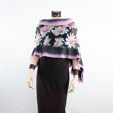 Load image into Gallery viewer, Linked white flowers scarf #168-11