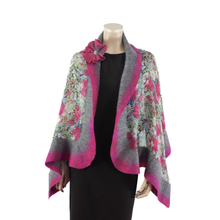 Charger l&#39;image dans la galerie, Vibrant pink flowers shawl #210-24
