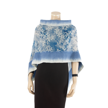 Load image into Gallery viewer, Linked blue flowers scarf #140-59
