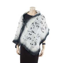 Load image into Gallery viewer, Linked  swallows scarf #140-48
