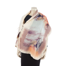 Load image into Gallery viewer, Linked beige scarf #140-75
