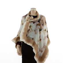 Charger l&#39;image dans la galerie, Vibrant white flowers beige  shawl #210-16
