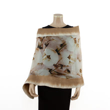 Charger l&#39;image dans la galerie, Vibrant white flowers beige  shawl #210-16
